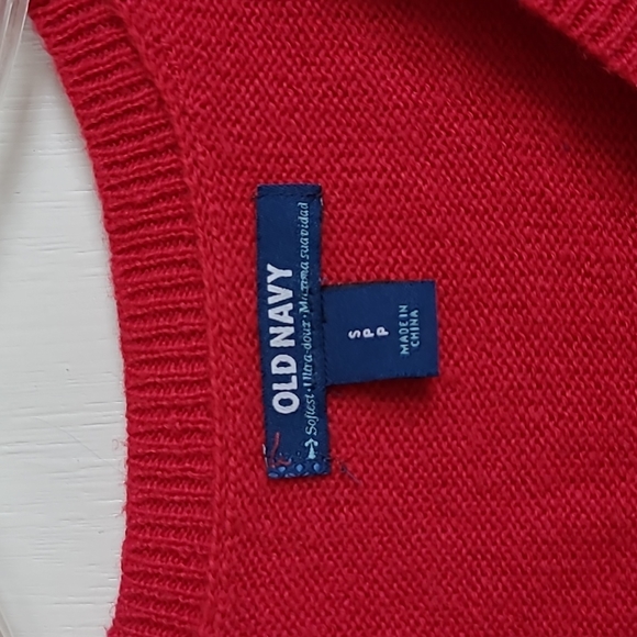 Old Navy V-neck sweater, size small, red - Picture 2 of 7